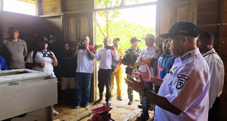 Tambahkan judul (18)